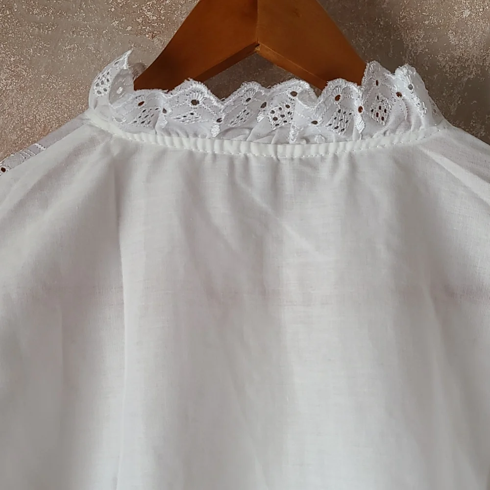 Vintage Button down lace blouse - Picture 10 of 13